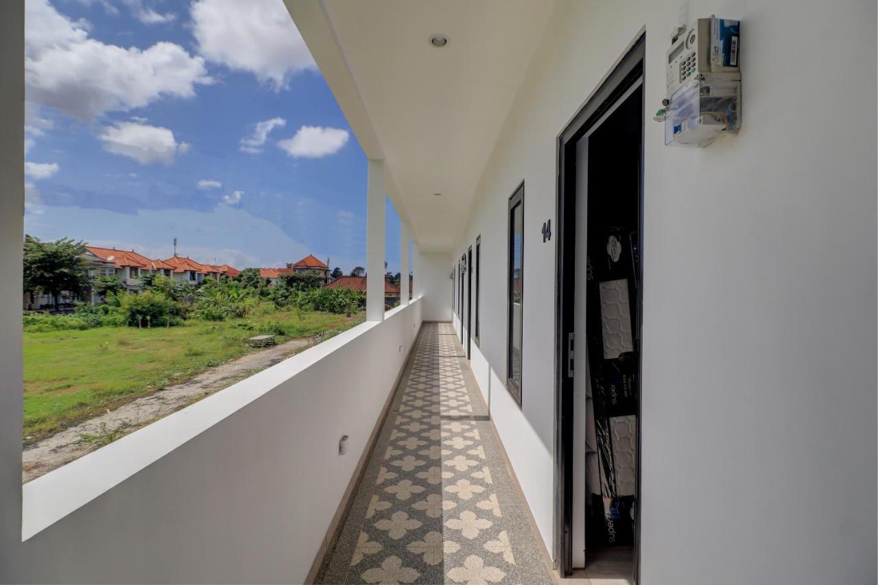 Готель Oyo Life 92854 The Danari House Семіньяк Екстер'єр фото